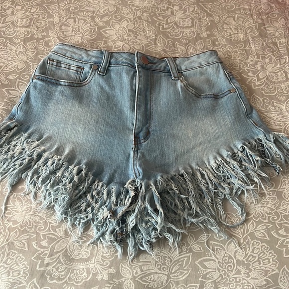 Clothes - Picture 5 of 6